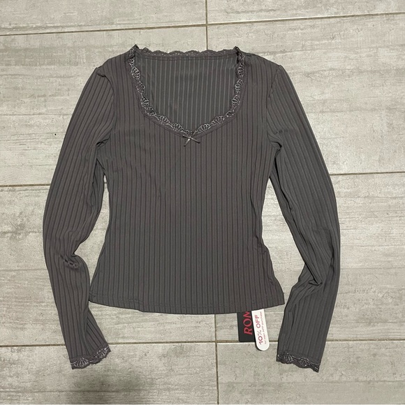 ROMWE Gray Ribbed Top - Picture 1 of 4